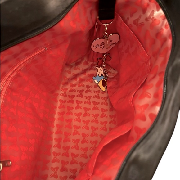 Harvey’s Disney Minnie Mouse Lots of Dots Purse - Picture 11 of 15